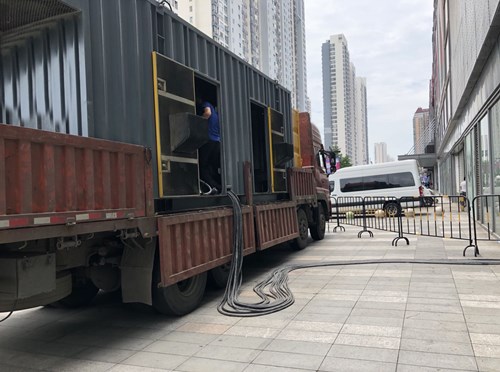 二道冷却液不足的情况下如何检查柴油发电机组？